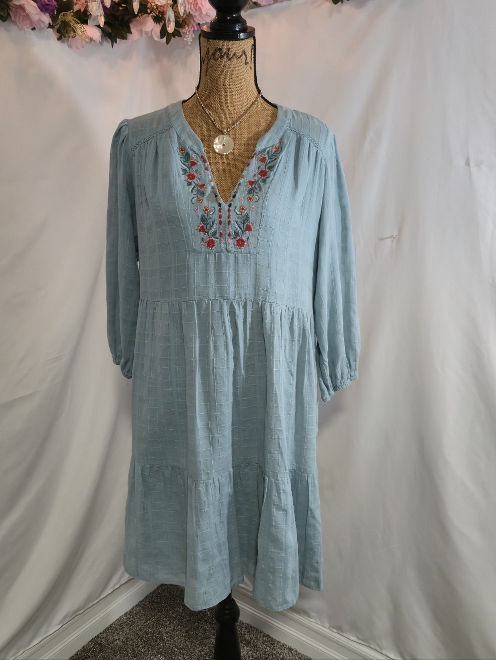 Knox Rose Light Blue Embroidered V-Neck Tiered Dress